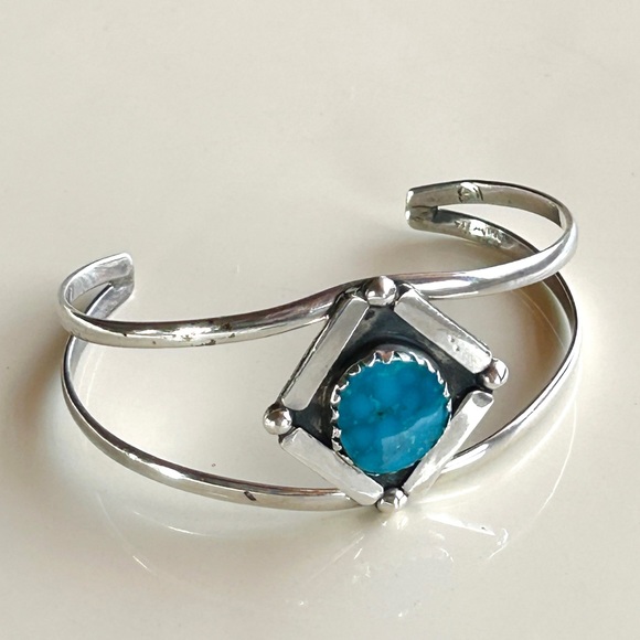 Vintage Sterling Silver Mexico Turquoise Cuff Bracelet 7" - Picture 2 of 11